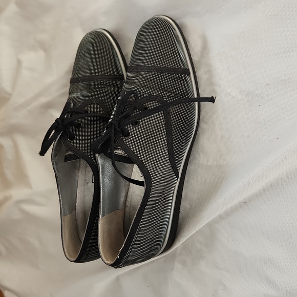 Salvatore Ferragamo shoes - Picture 3 of 8